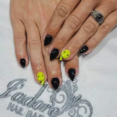 J'Adore Nail Bar